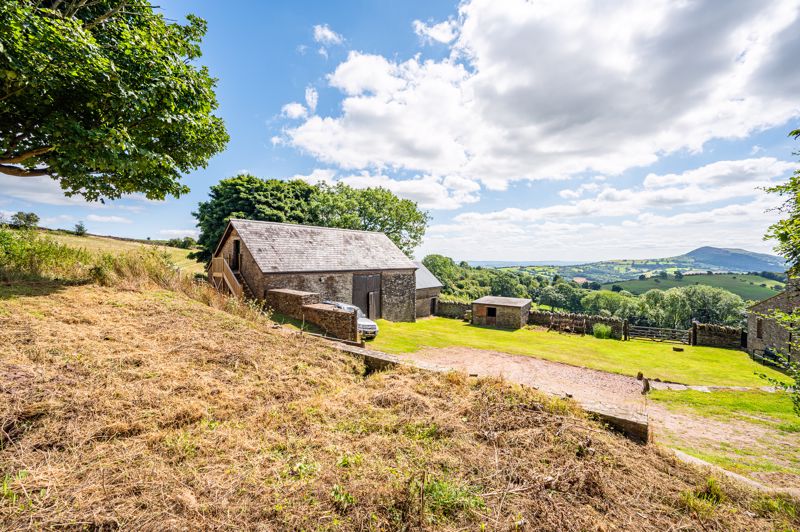 Barn and Parking- click for photo gallery